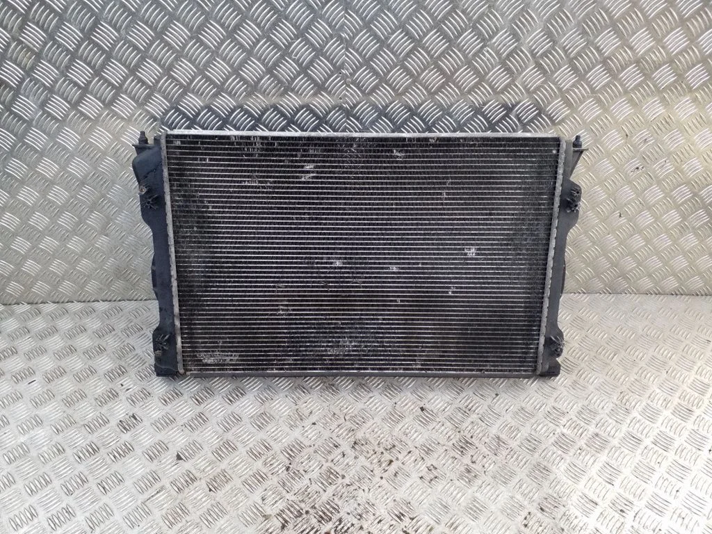 Chłodnica wody 4F0121251Q – Audi A6 S6 C6 4F (2004-2011)