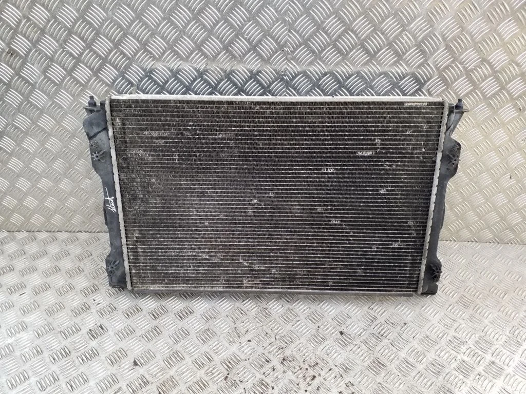 Chłodnica wody 4F0121251Q – Audi A6 S6 C6 4F (2004-2011)