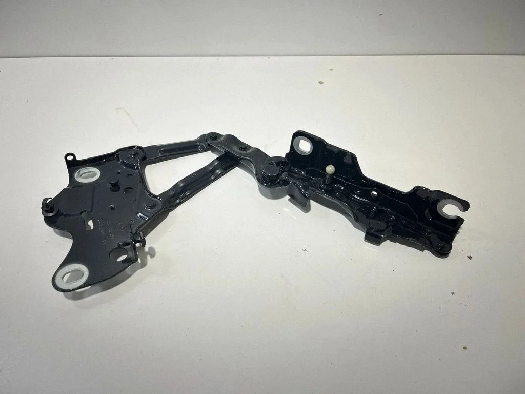 Engine bonnet/hood hinges 9477741