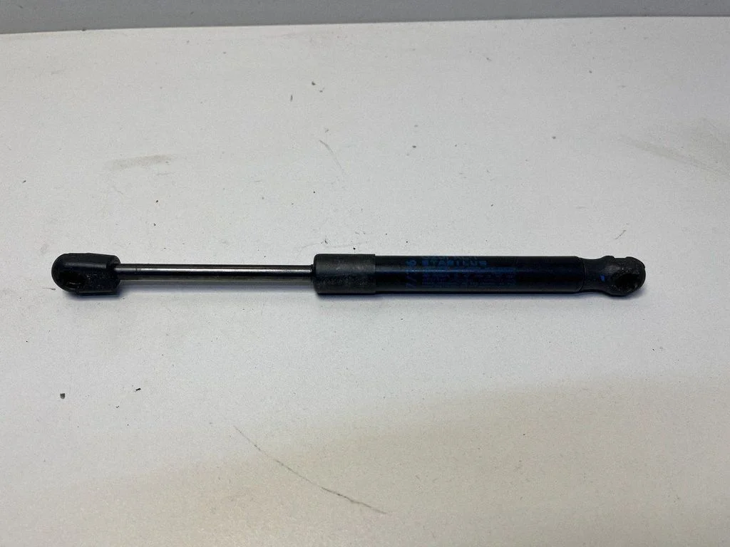 Motora pārsega amortizators 7419387