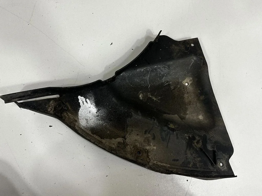Priekšējais riteņa arkas dubļusargs – BMW 4. sērija F32 F33 (2013-2020)
