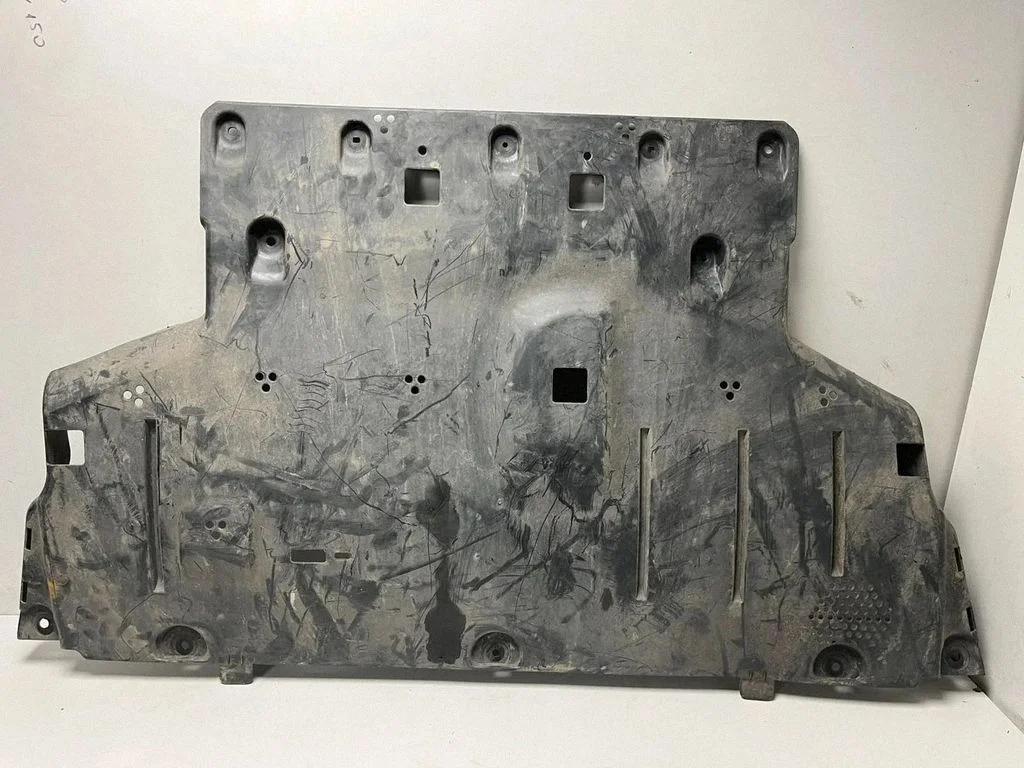 Center/middle under tray cover 9450504
