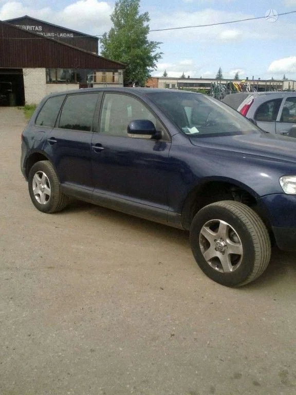 Volkswagen Touareg