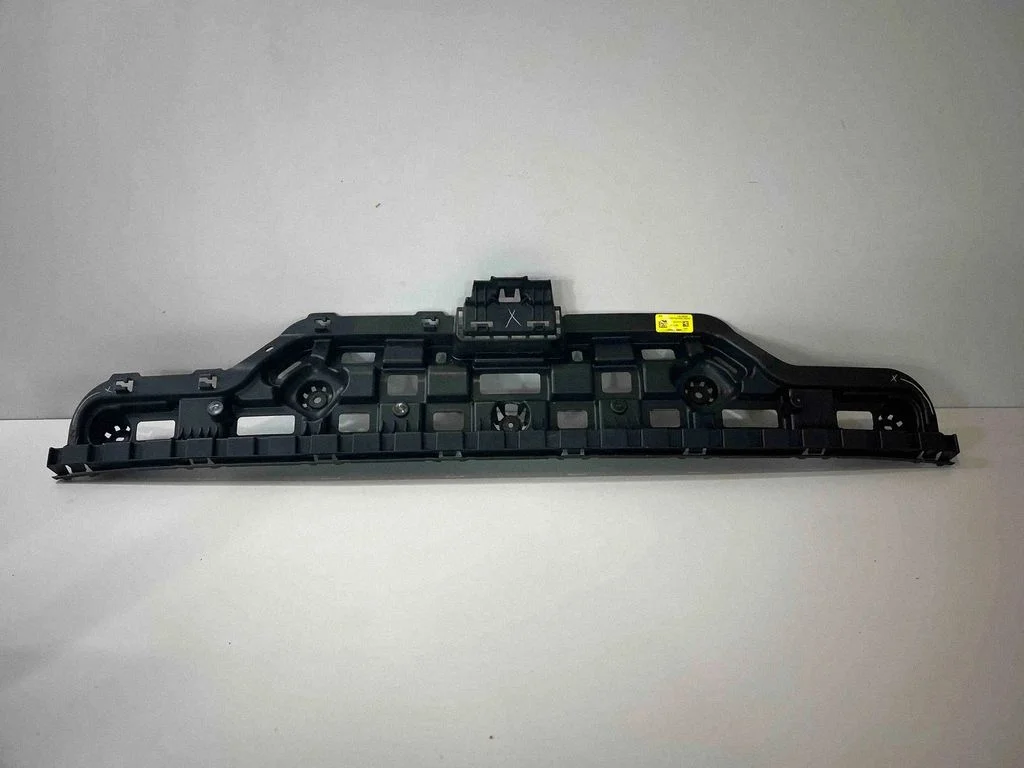 Rear bumper mounting bracket 7425449 – BMW X6 G06 (2019-)