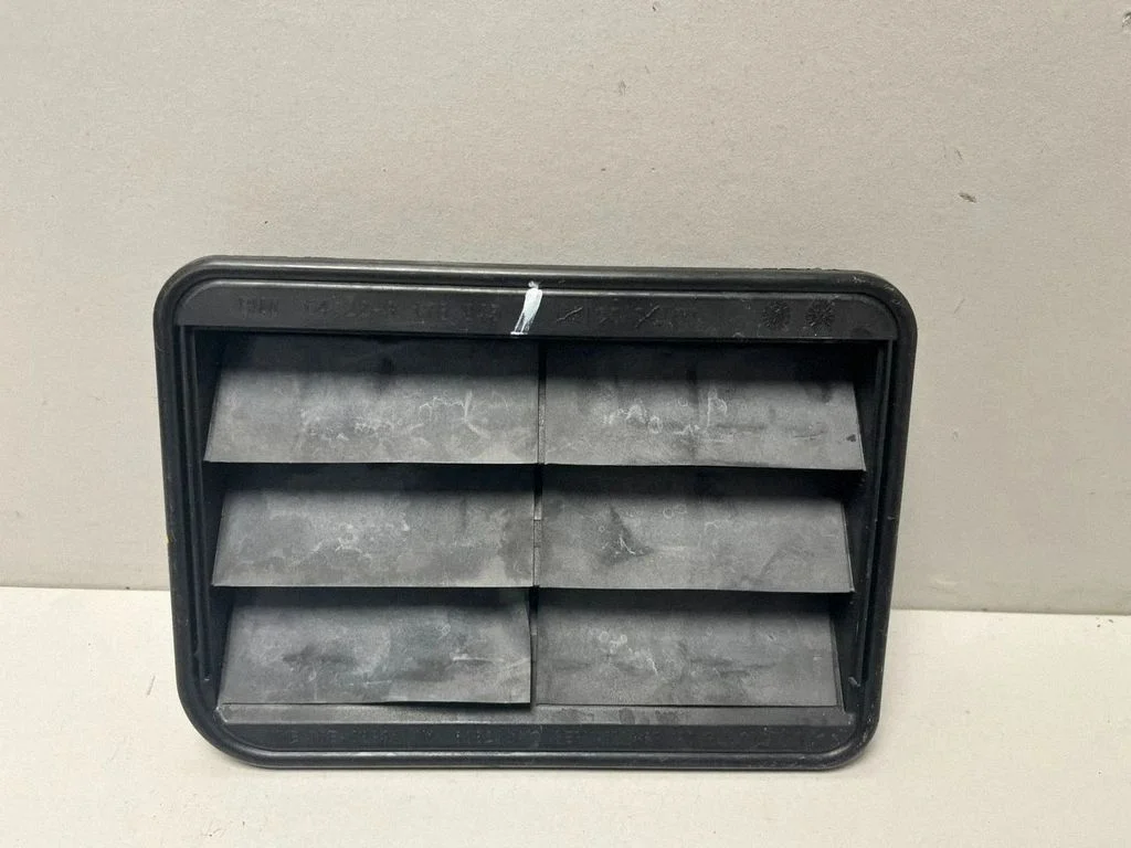 Ventilatsioonirest 9176945