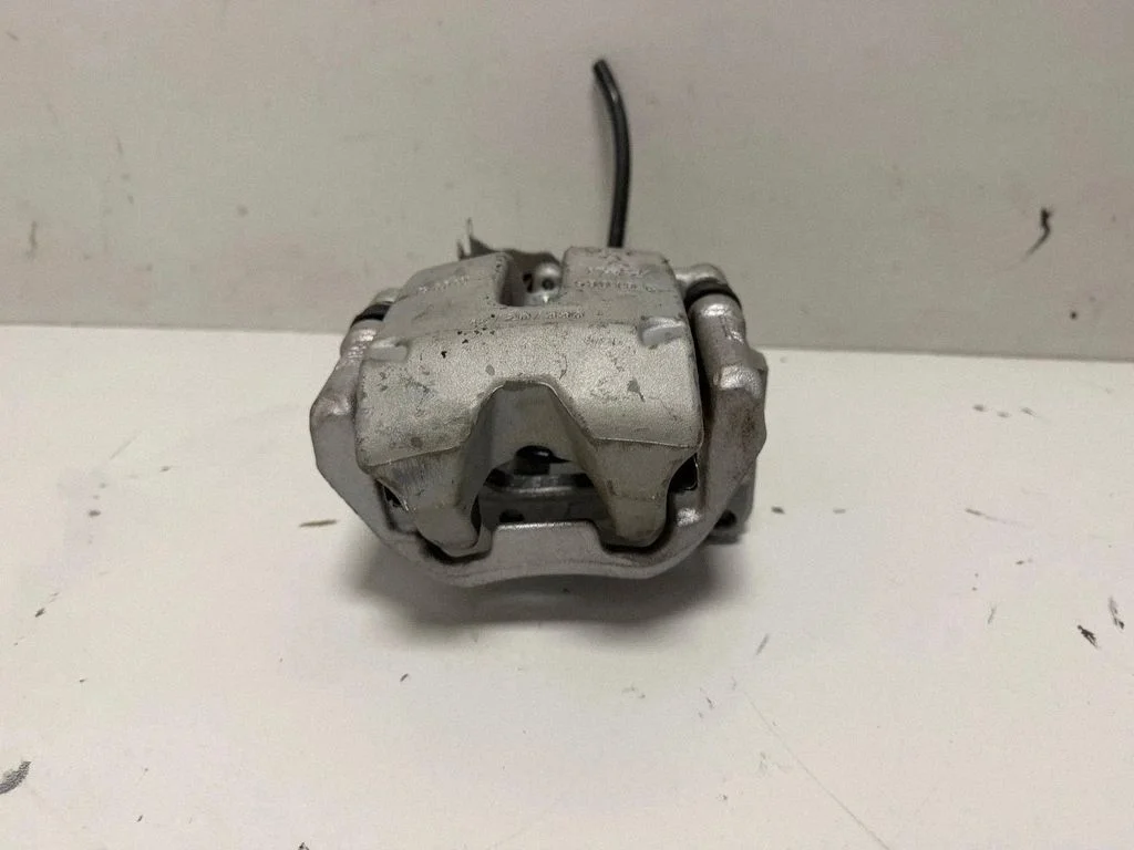 Rear brake caliper 6887385 – BMW X6 G06 (2019-)