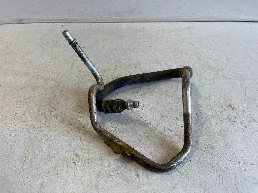 Gearbox oil cooler pipe/hose