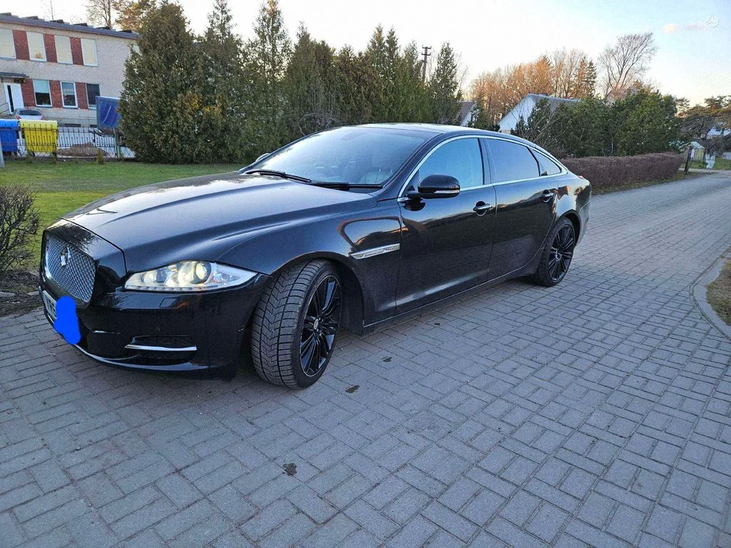Jaguar XJL