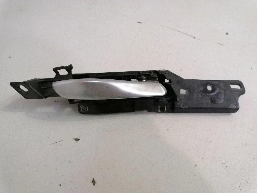 Front door interior handle – BMW X5 E70 (2006-2013)