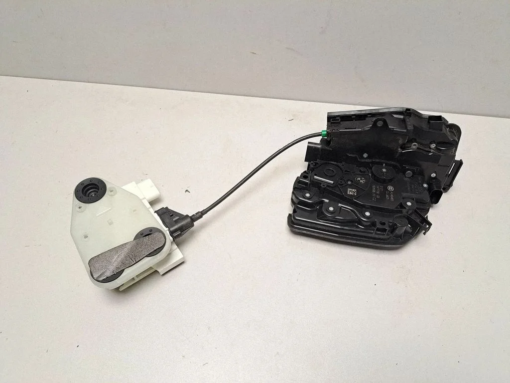 Front door lock 7477700 – BMW X7 G07 (2018-)