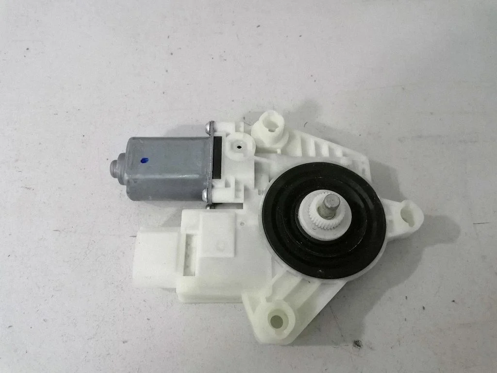 Front door window regulator motor – BMW 5 Series G30 G31 G38 (2016-)