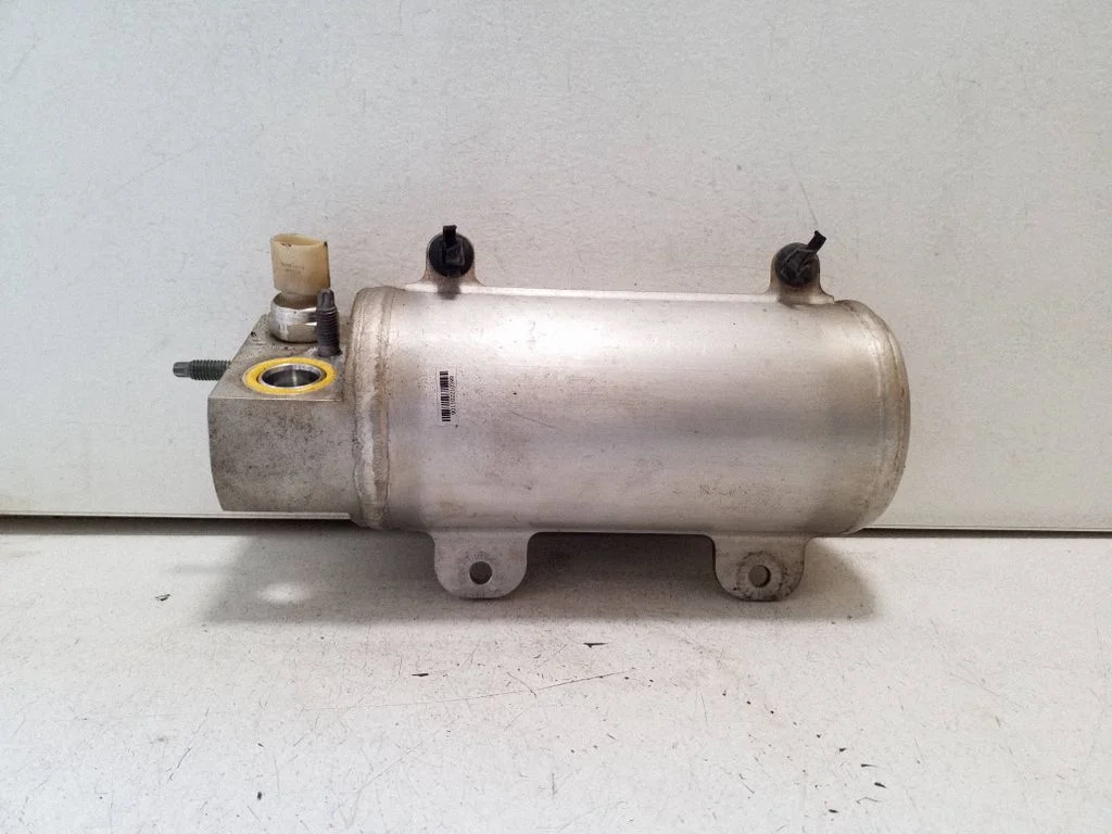 Air conditioning (A/C) air dryer 32289944