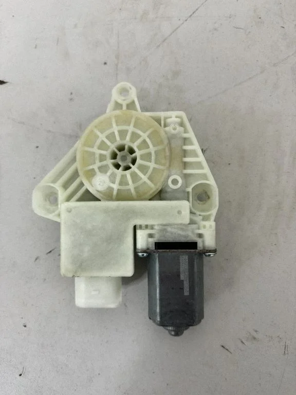 Rear door window regulator motor – BMW 5 Series G30 G31 G38 (2016-)
