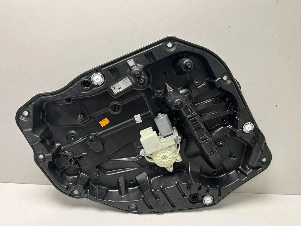 Rear window lifting mechanism without motor 9450786 – BMW X7 G07 (2018-)