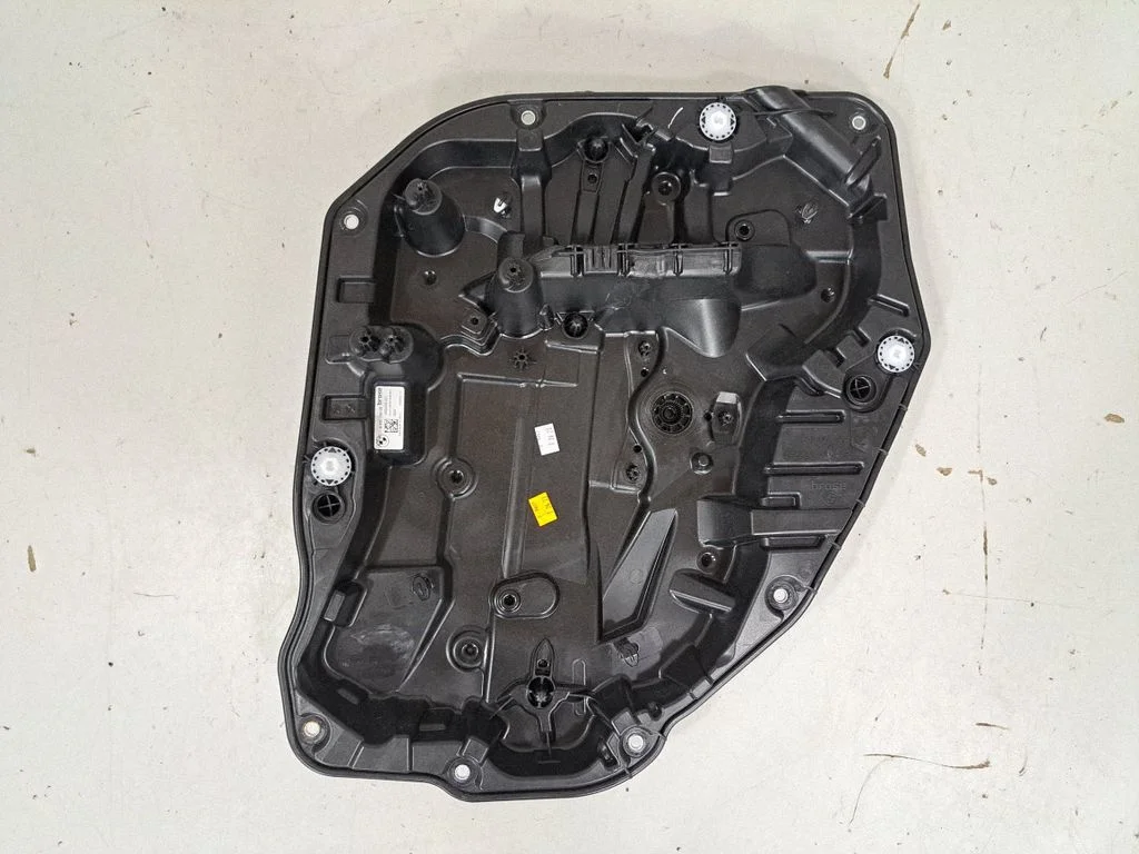 Rear window lifting mechanism without motor 9450786 – BMW X7 G07 (2018-)