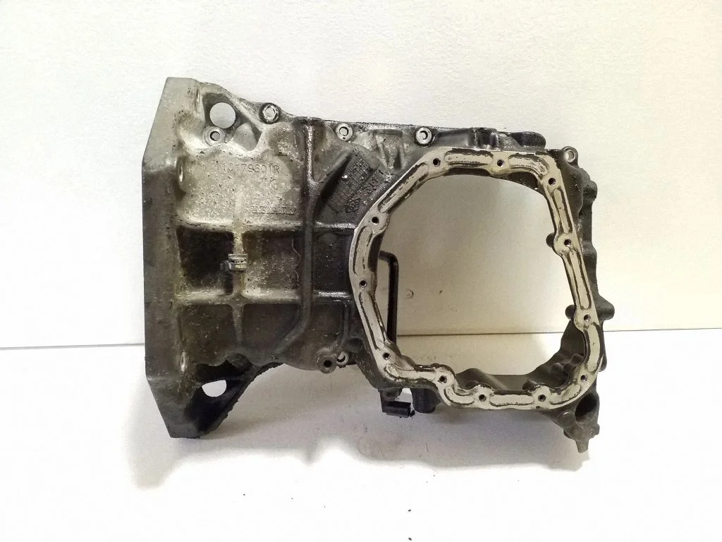 Oil sump 11017980R