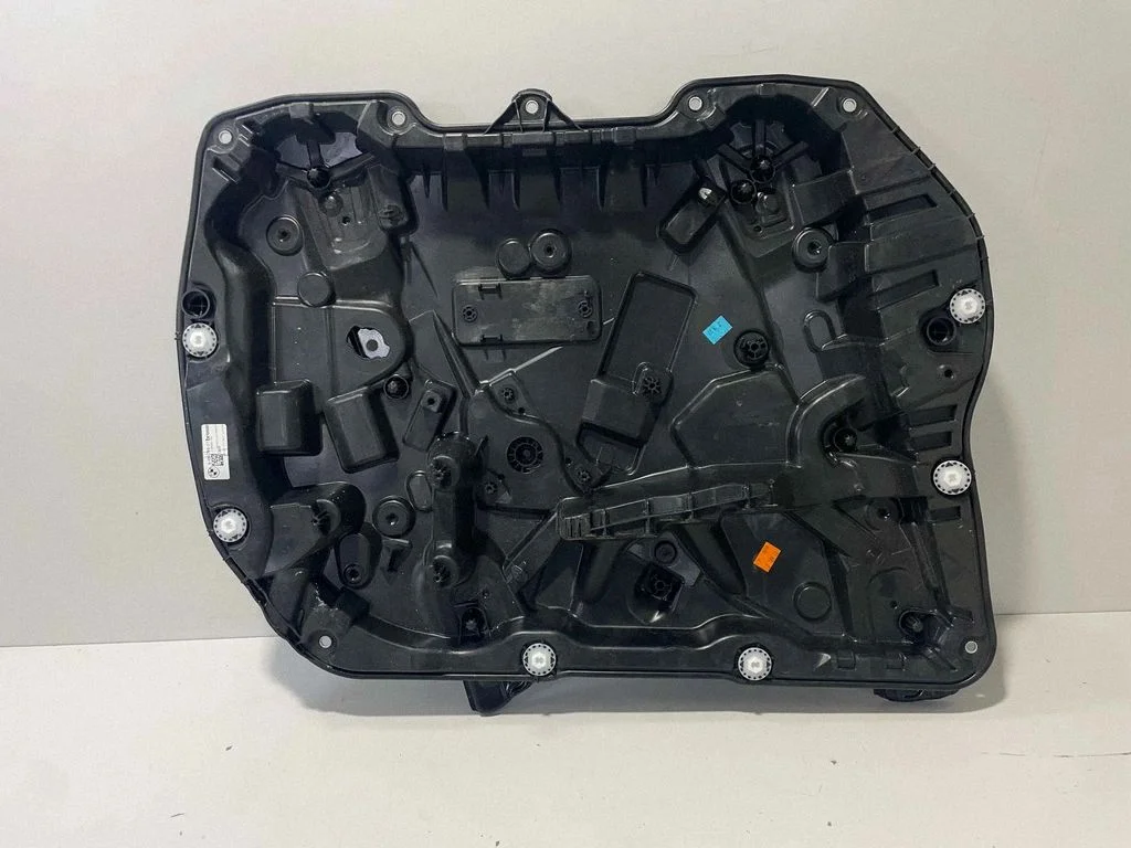 Esiukse elektriline aknatõstuk (ilma mootorita) – BMW X5M G05 F95 (2019-)