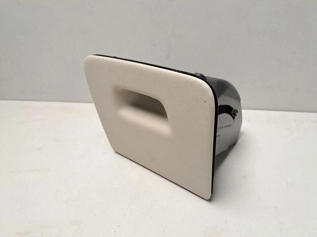 Glove box 9633298 – BMW X7 G07 (2018-)