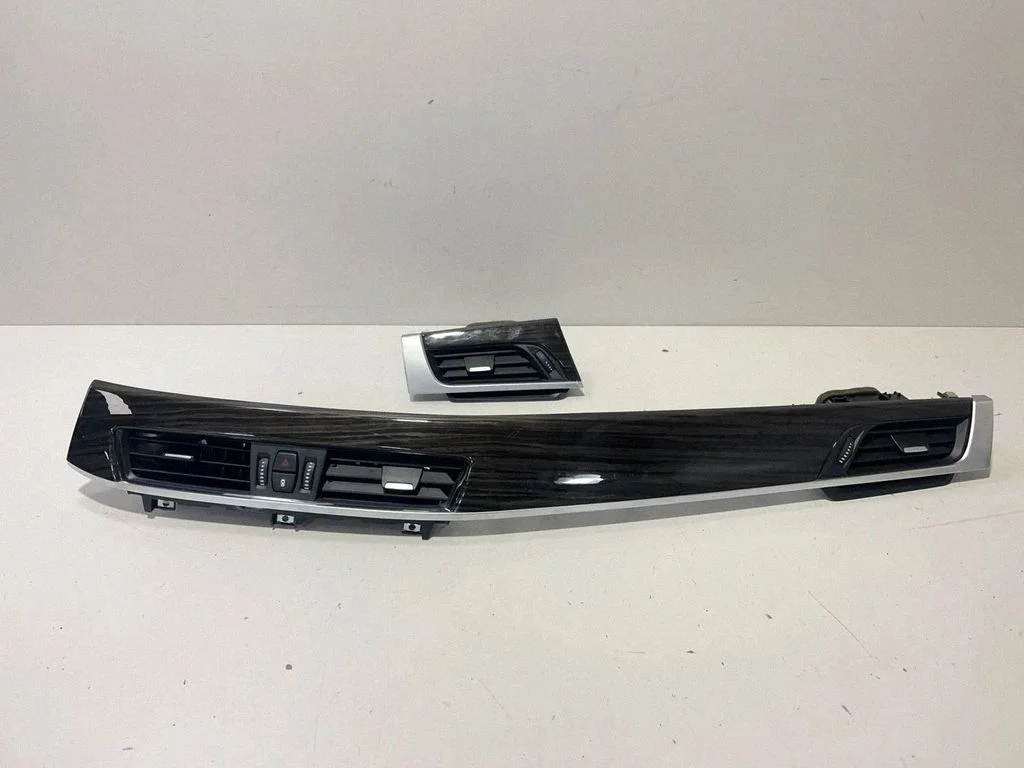 Dashboard glove box trim 9332238 – BMW X1 F48 F49 (2015-2022)