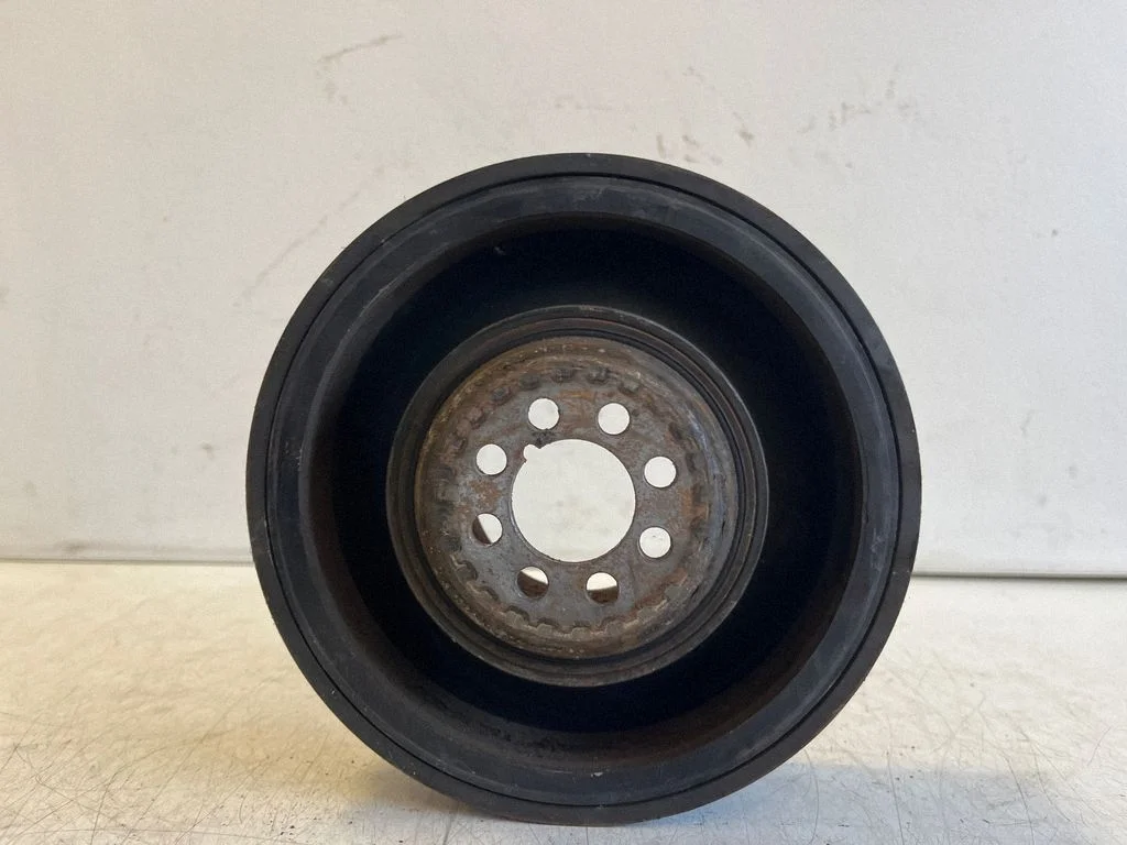 Crankshaft pulley 059105251M – Volkswagen Passat B5.5 (2001-2005)