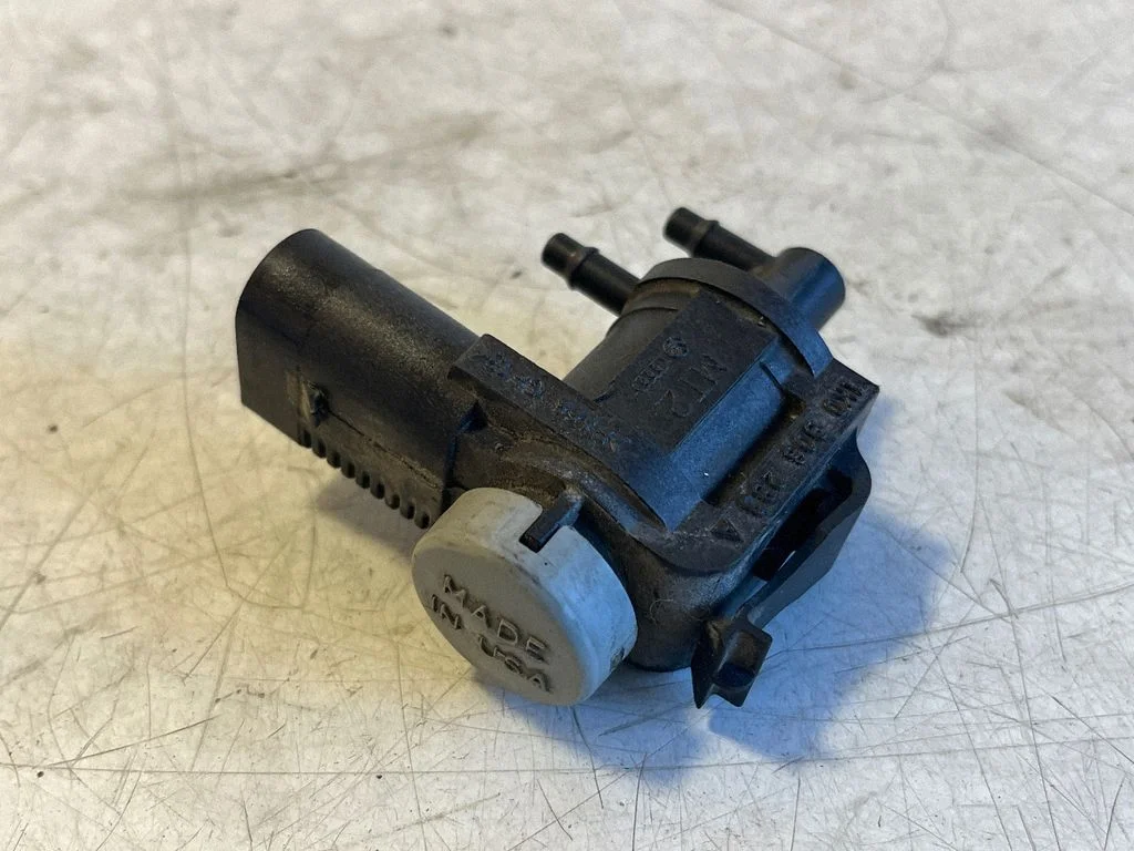 Zawór elektromagnetyczny turbo 1K0906283A