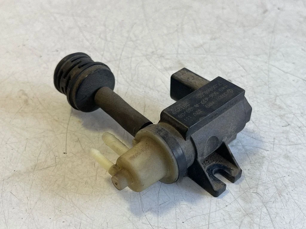 Zawór elektromagnetyczny turbo 1K0906627A
