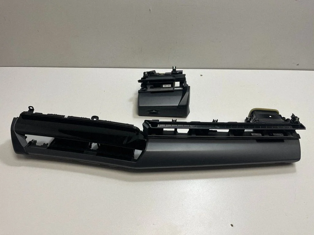 Armatuurlaua õhutusresti kate 5A62751 – BMW 5-seeria G60 G61 (2023-)