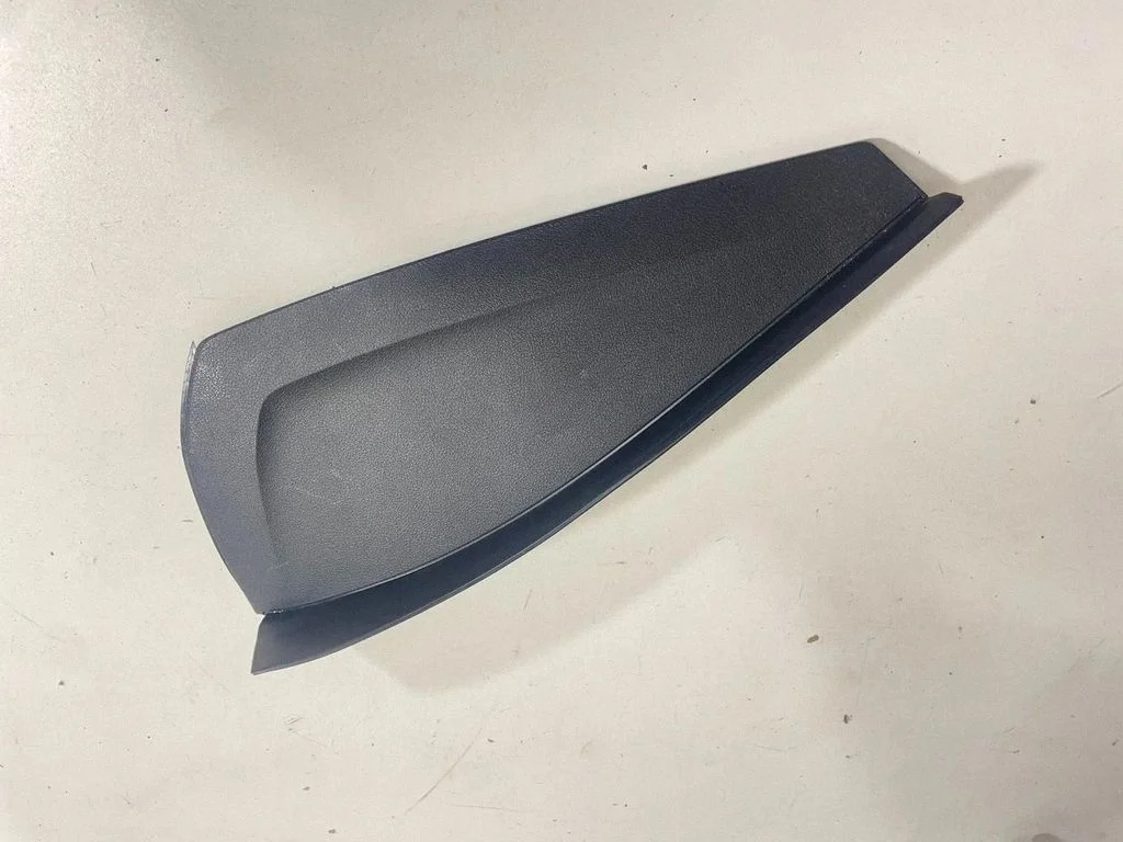 Dashboard side end trim 9399298
