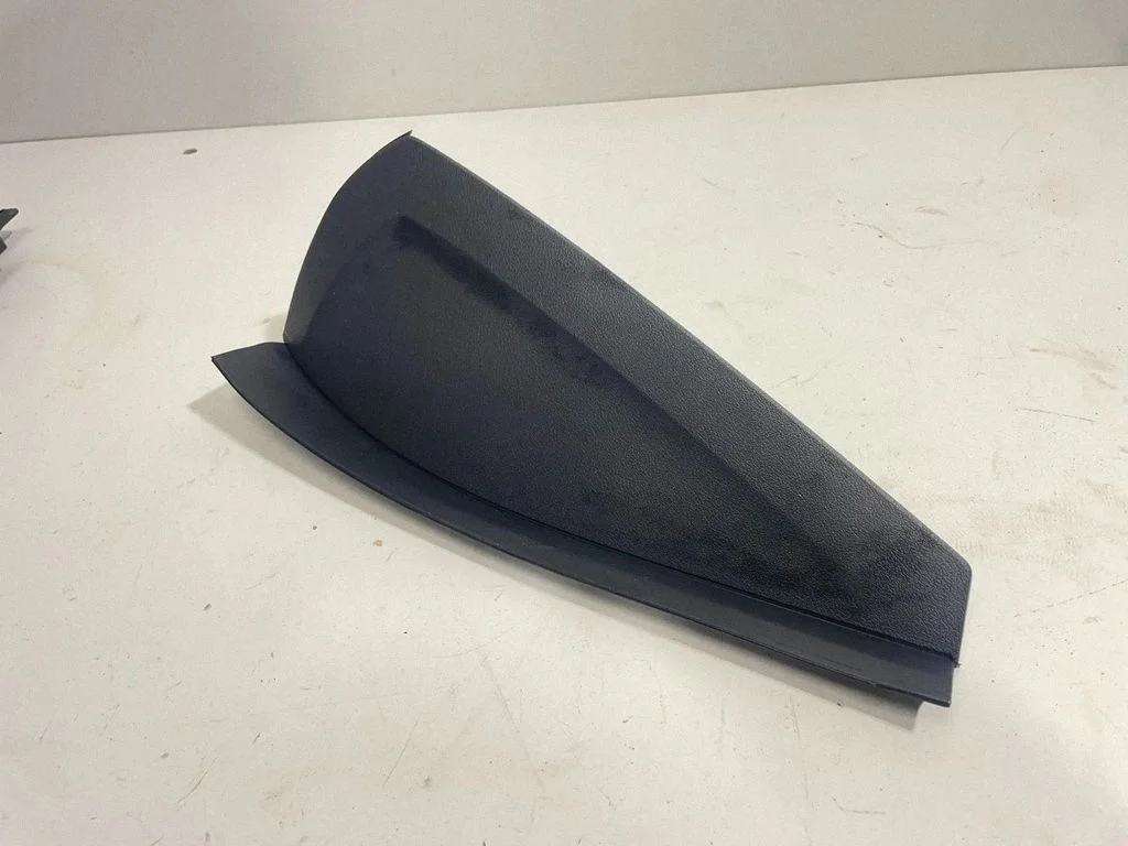 Dashboard side end trim 9399397