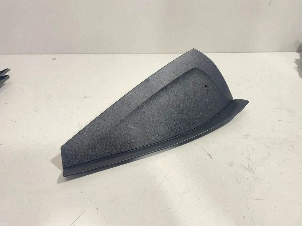 Dashboard side end trim 9399396