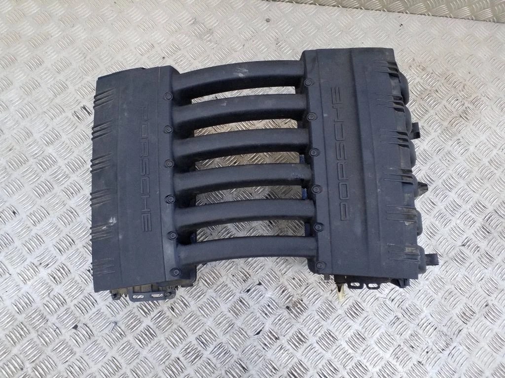 Intake manifold 03H133201AB