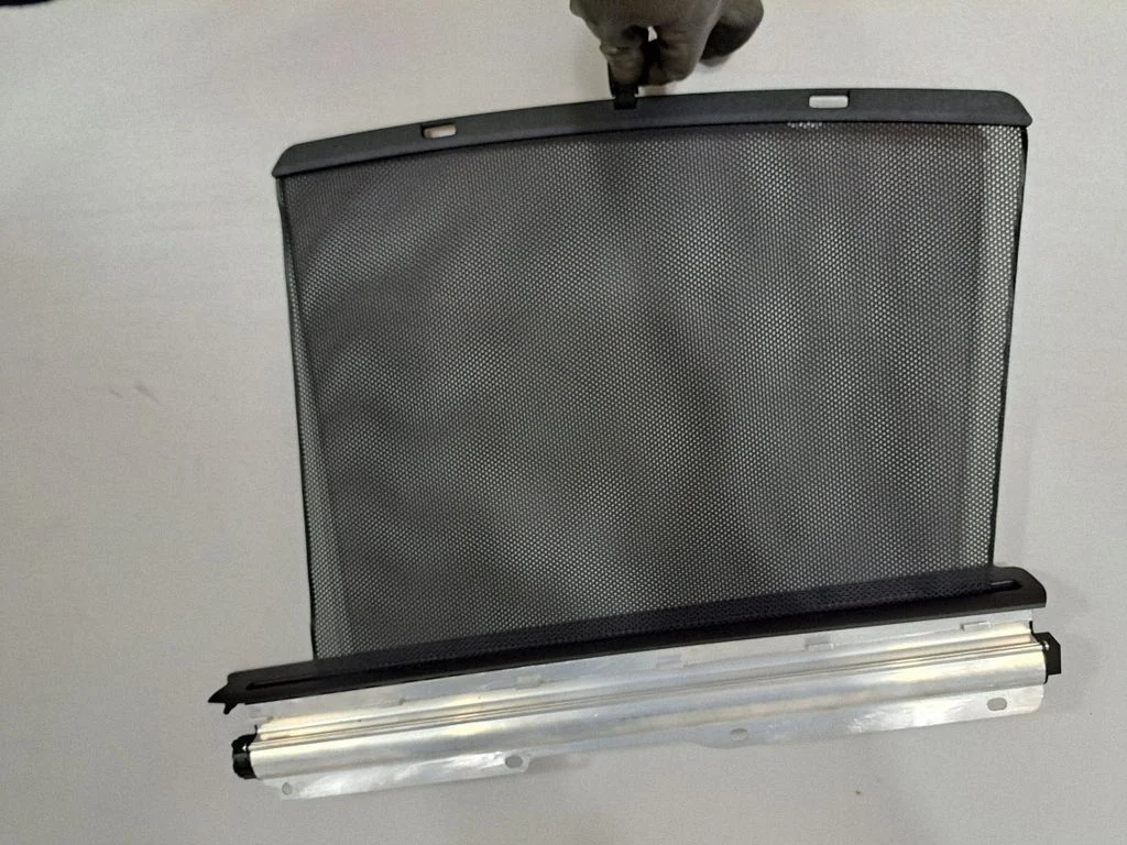 Elektrinė lango užuolaidėlė