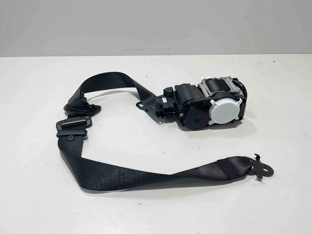Priekšējā drošības josta 7497850 – BMW X6 G06 (2019-)