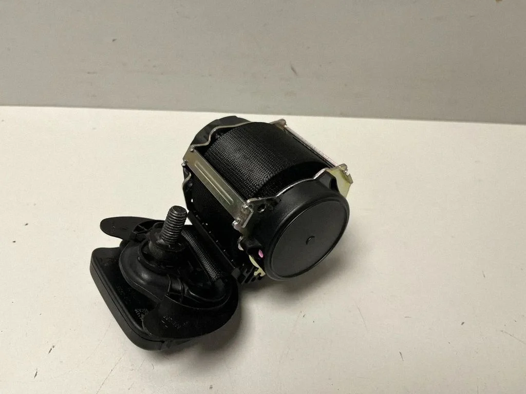 Middle seatbelt (rear) 9493878 – BMW X1 U11 (2022-)