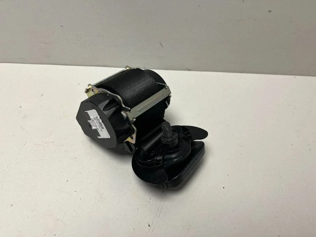Middle seatbelt (rear) 9493878 – BMW X1 U11 (2022-)