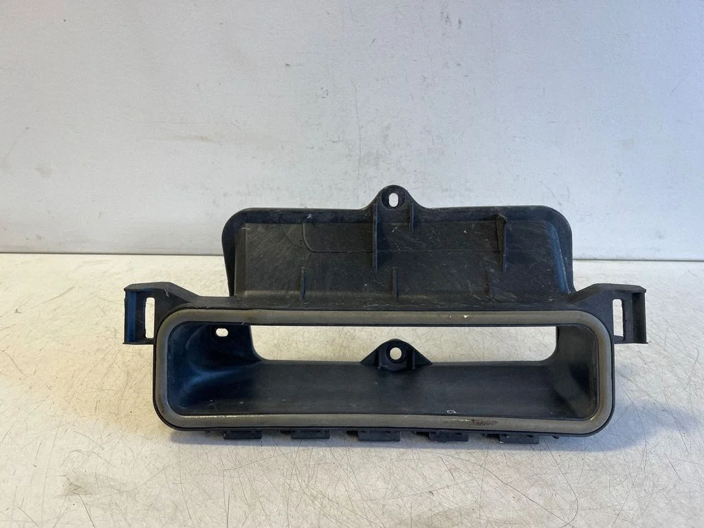 Air intake duct part A2138308603