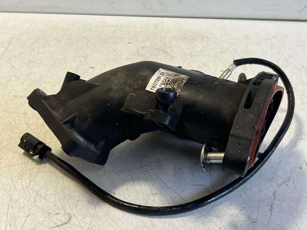 Air intake duct part 7807991