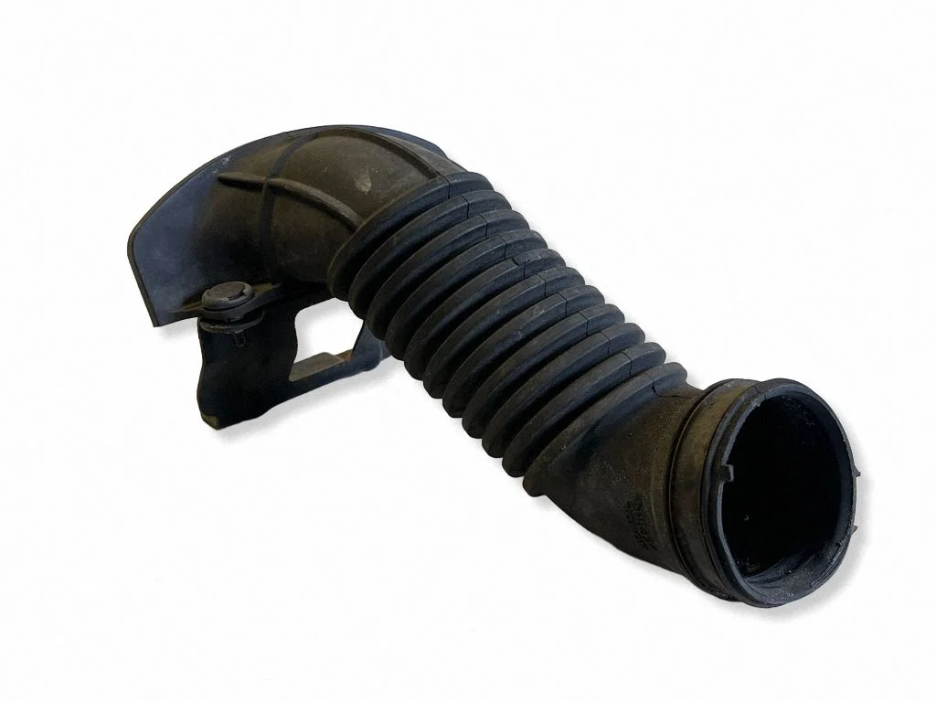 Air intake hose/pipe
