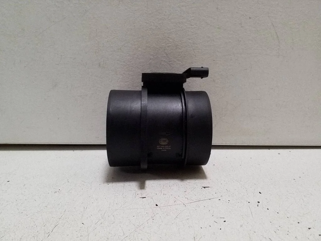 Mass air flow meter 8ET35809527