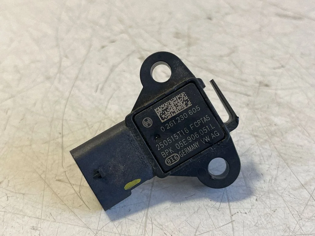 Air pressure sensor 0261230605