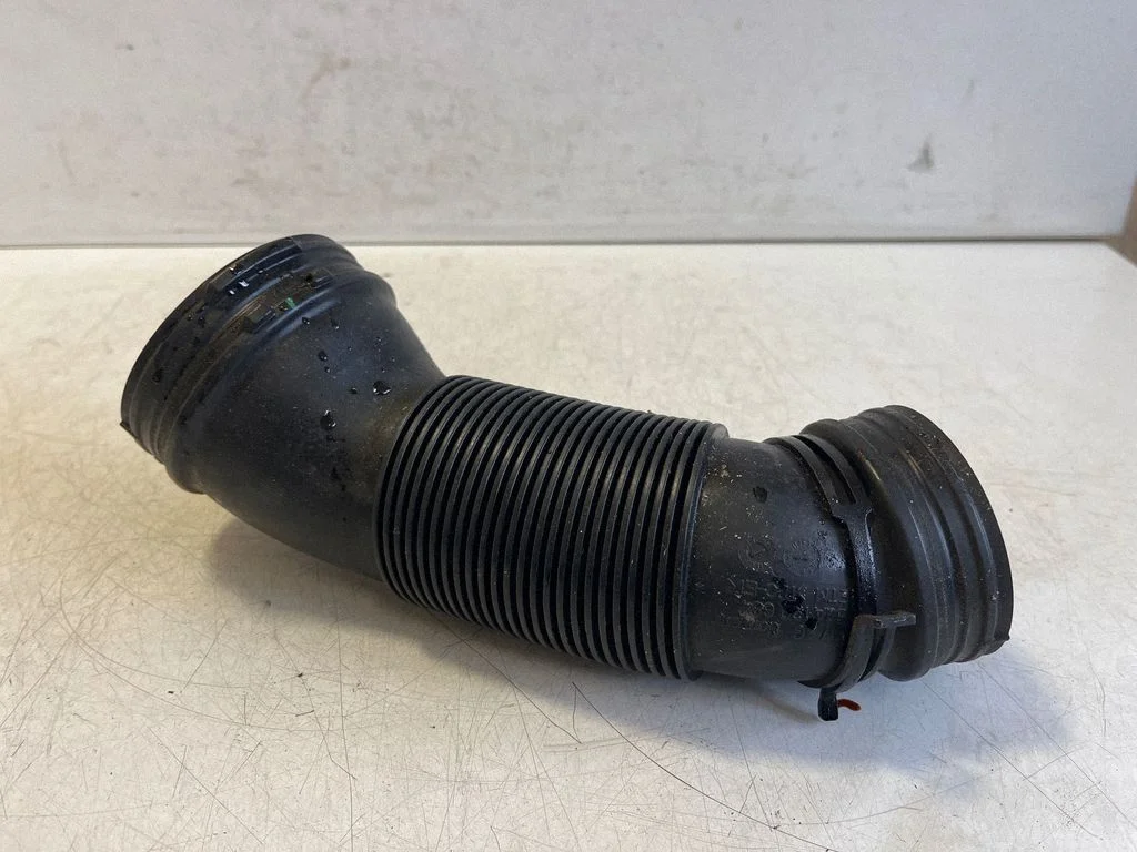 Air intake hose/pipe – Audi Q3 F3 (2018-2025)