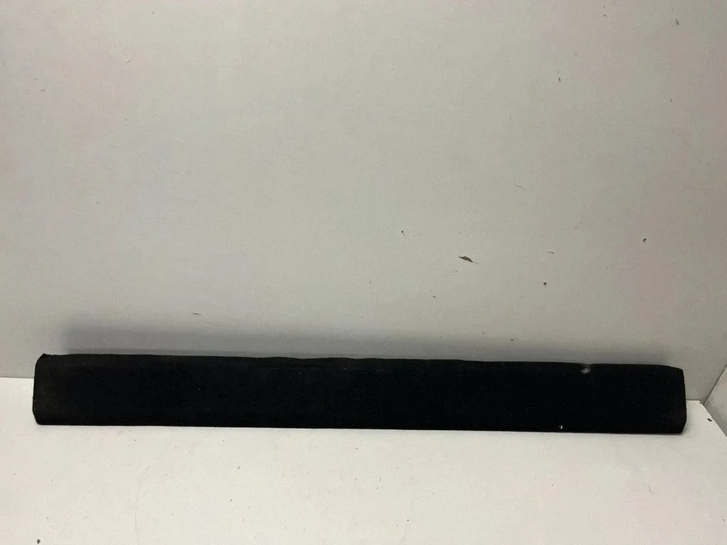 Kita bagažinės apdailos detalė