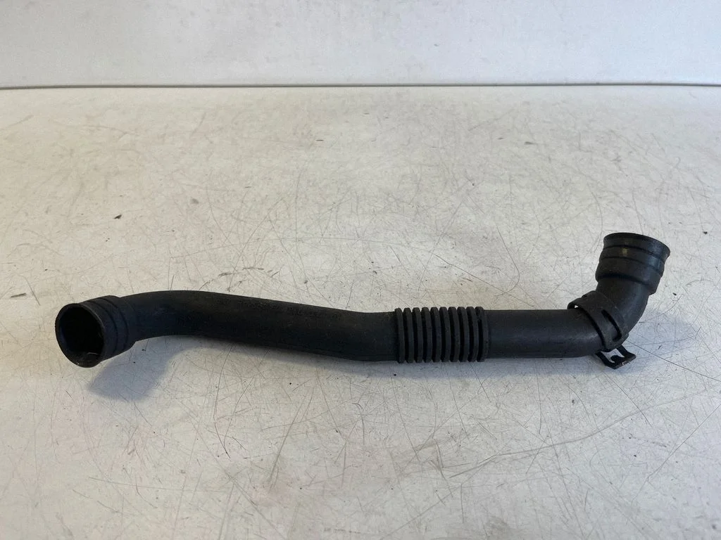 Breather hose/pipe 038103493AE – Volkswagen Passat B5.5 (2001-2005)