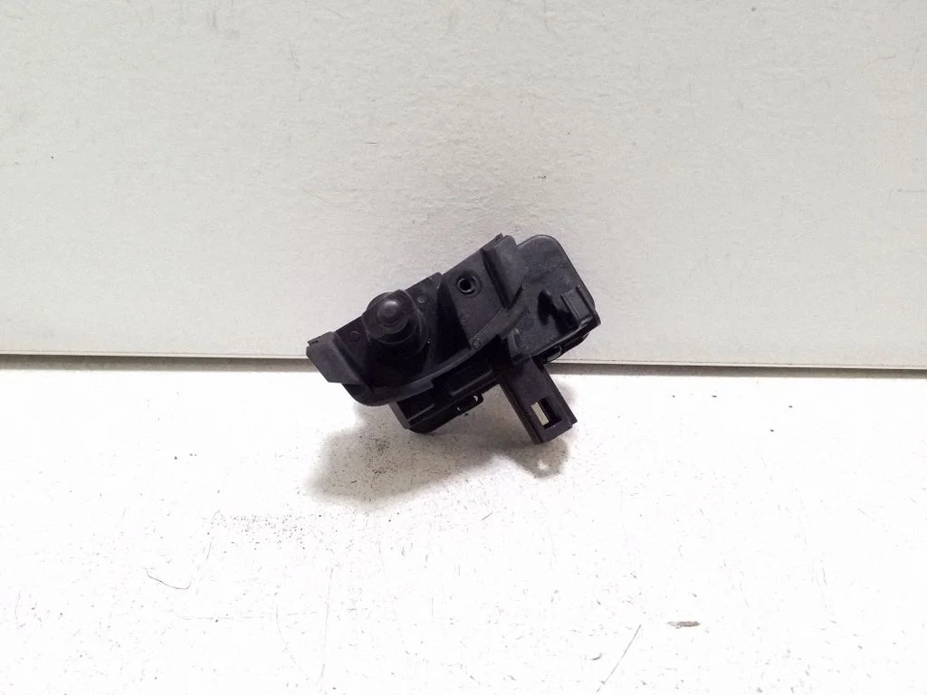 Fuel tank cap lock 7P0810773F