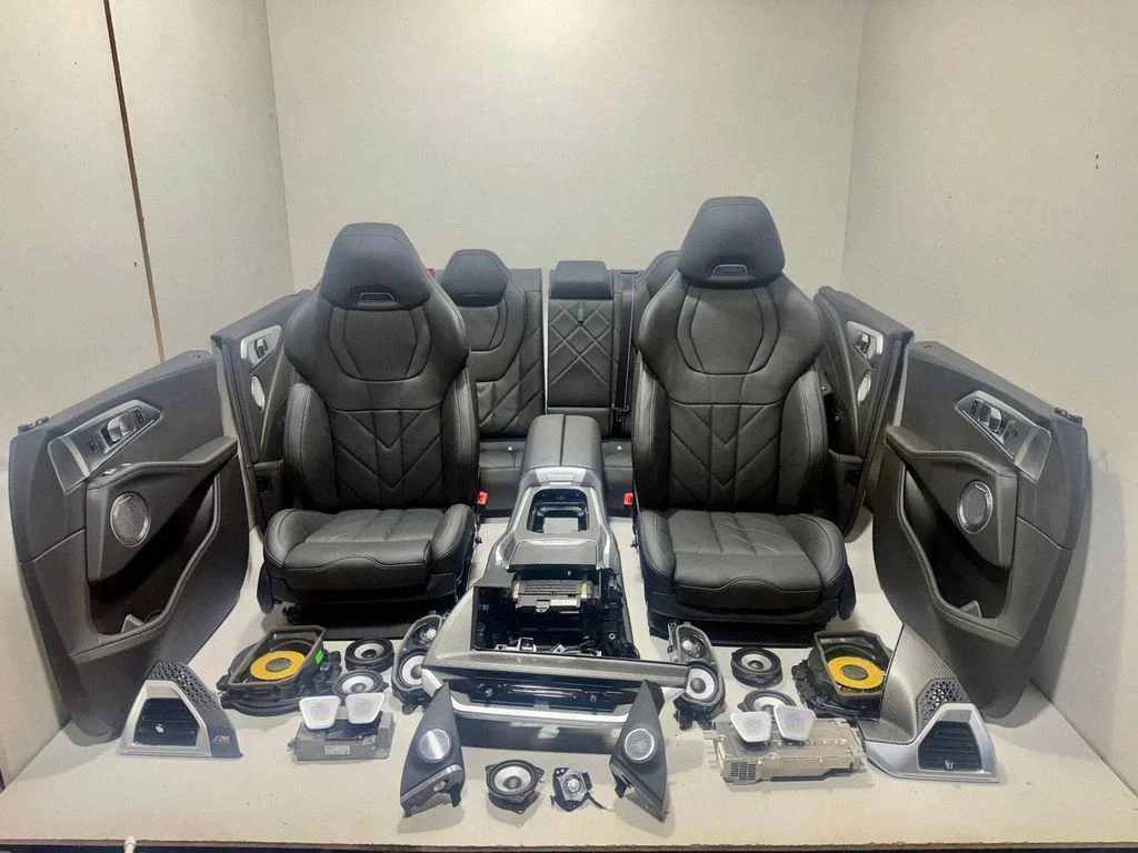 Interior set 5A5C613