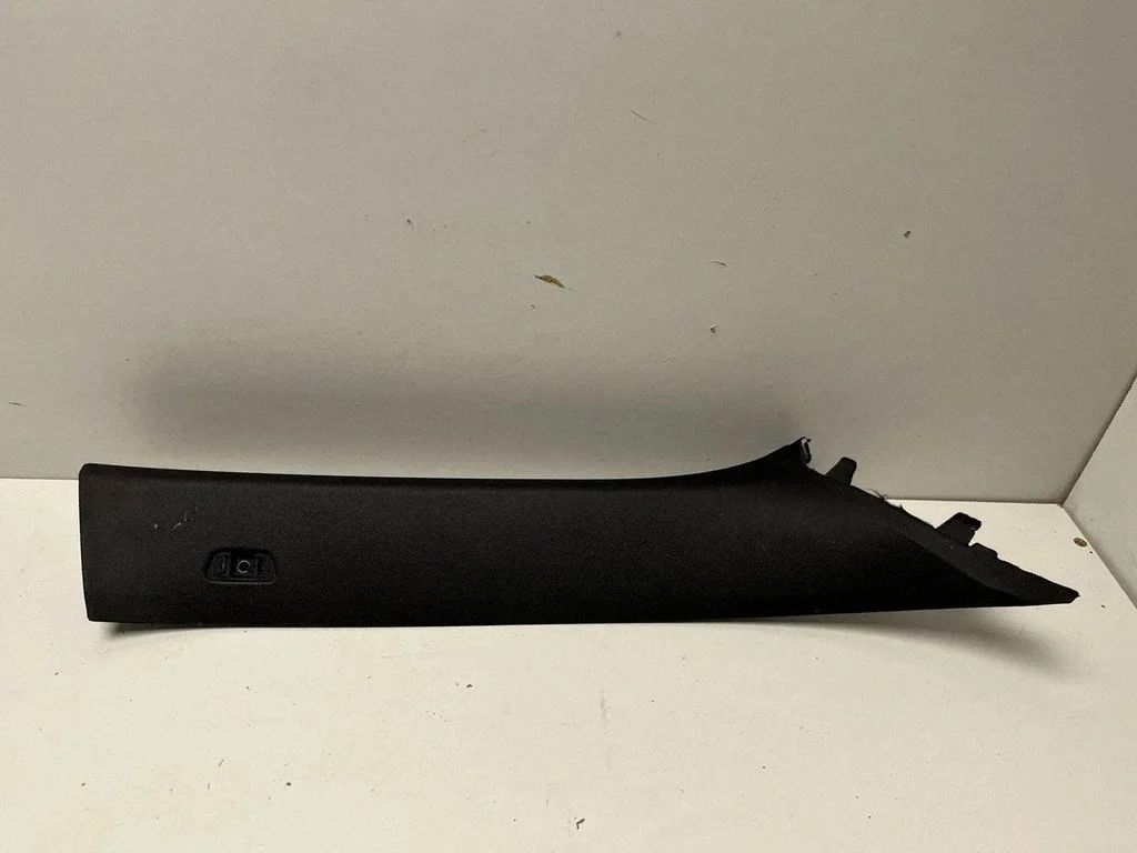 (A) pillar trim 5A0C826