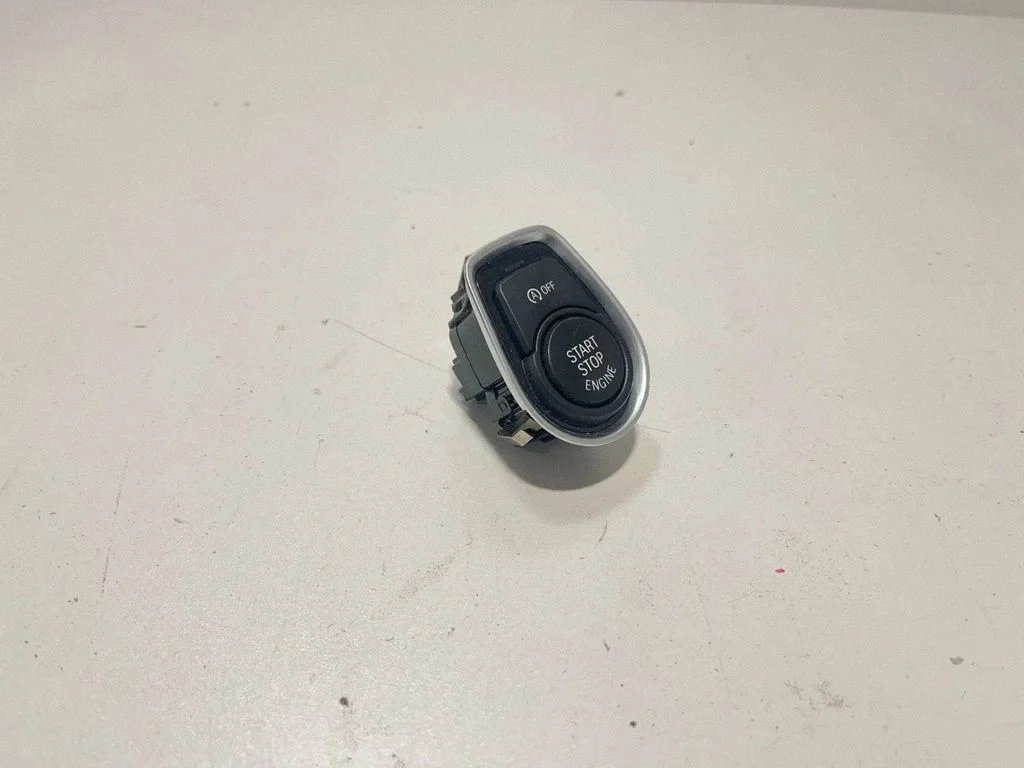 Automobilio užvedimo jungtukas