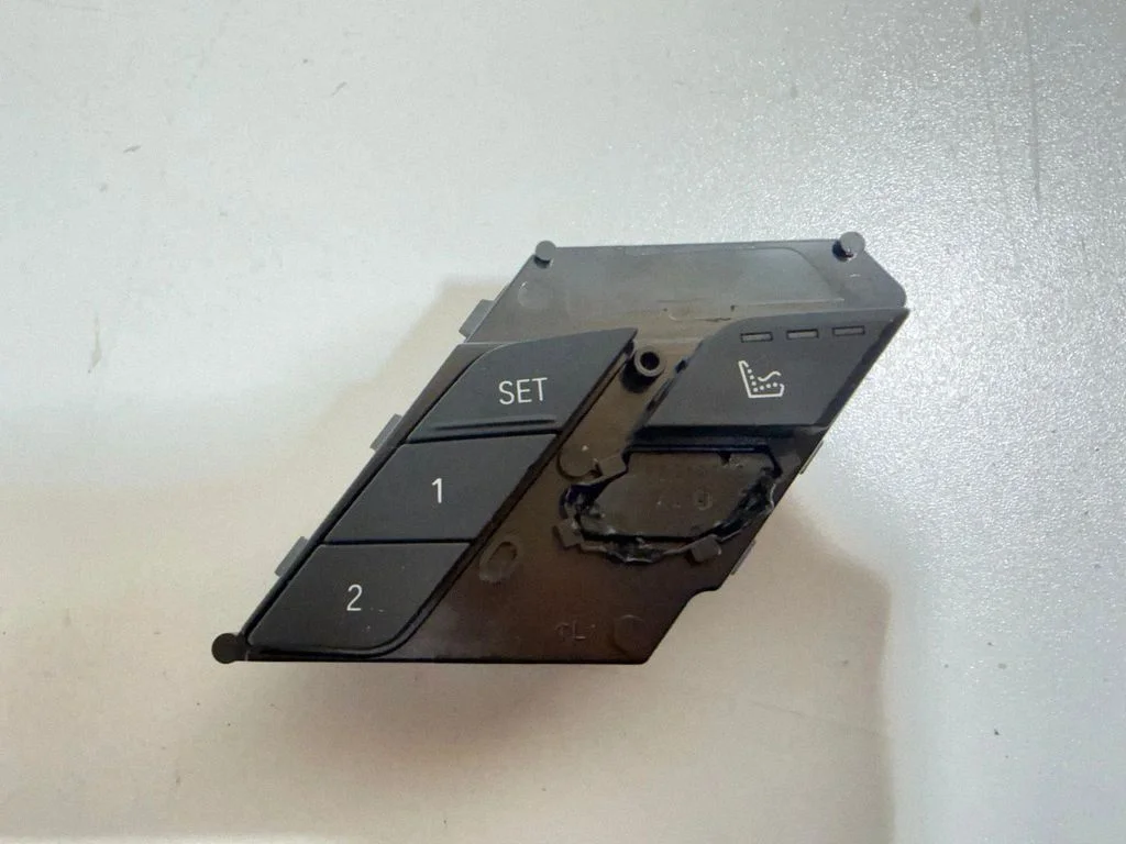 Seat control switch 9436040 – BMW X7 G07 (2018-)