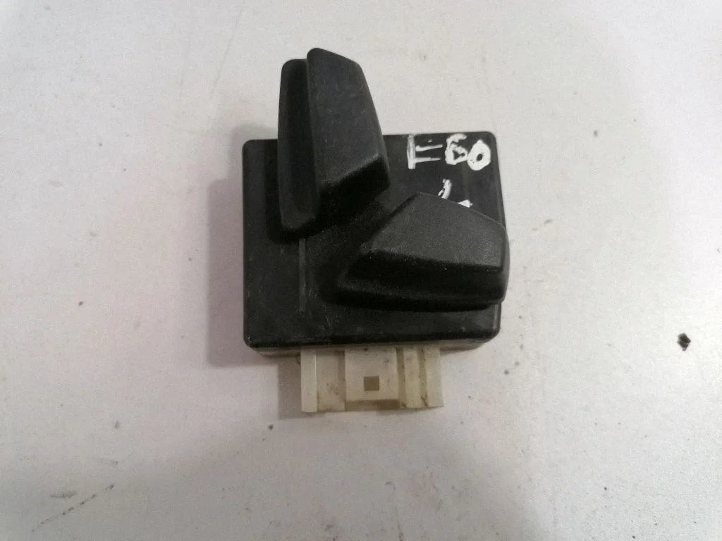 Seat control switch – BMW 5 Series F10 F11 (2009-2016)