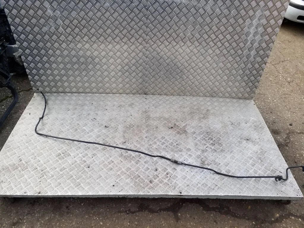 Fuel line pipe 7P0201215C